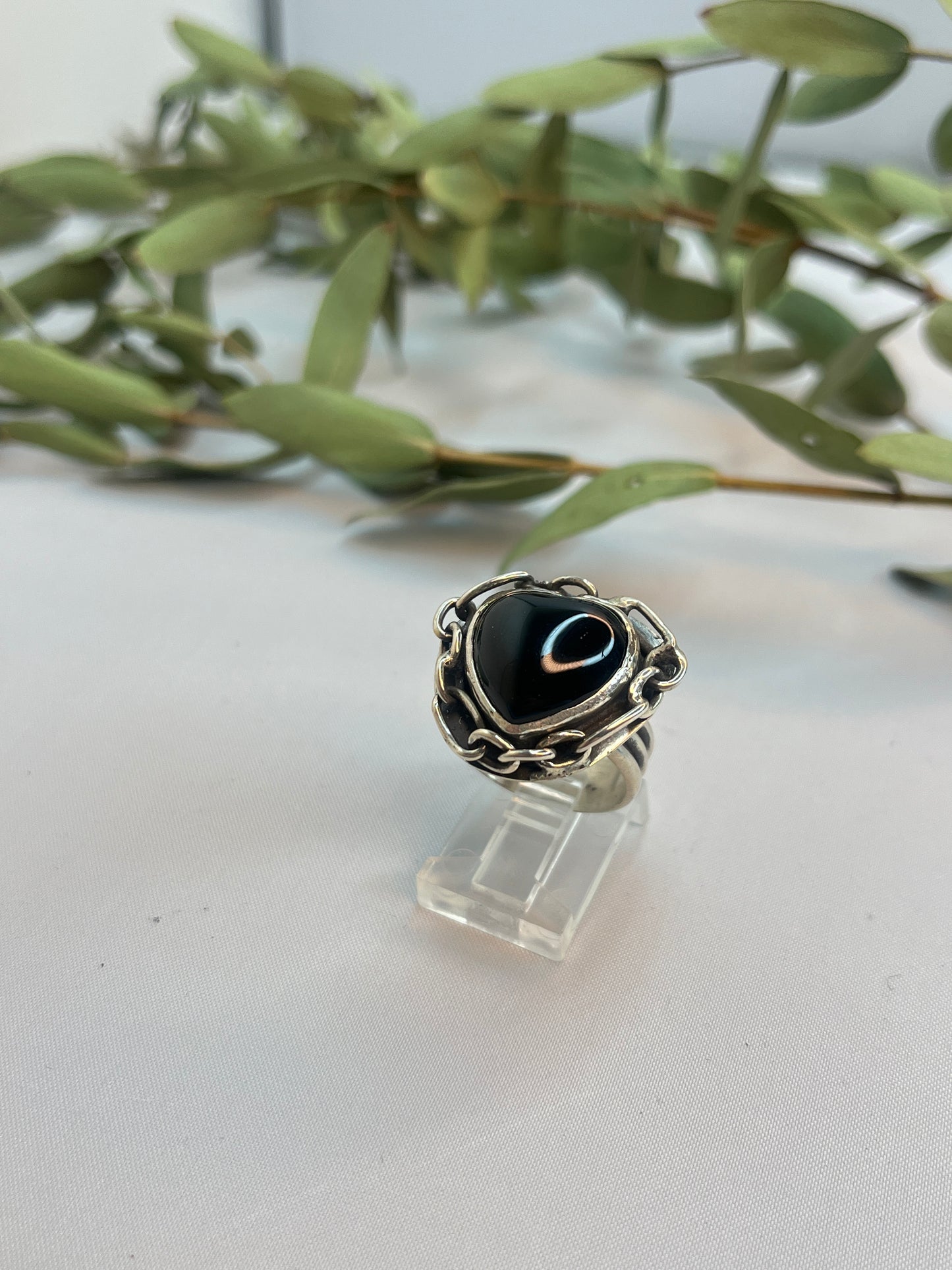 Black Onyx Heart Chain Ring | Size 7