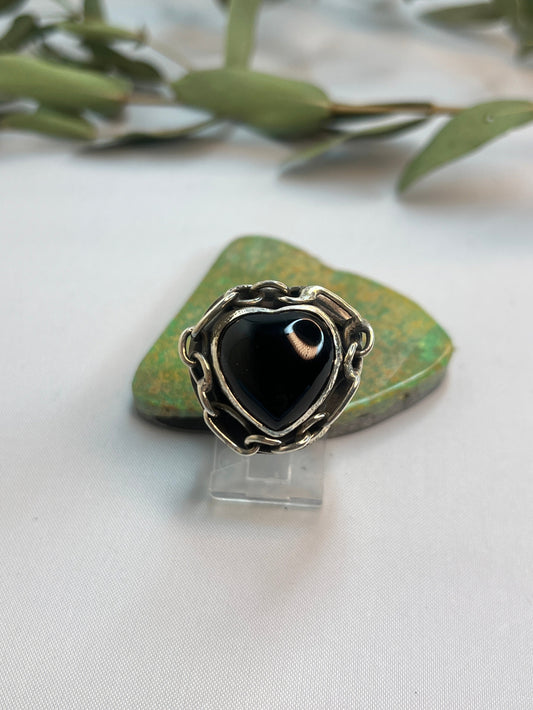 Black Onyx Heart Chain Ring | Size 7