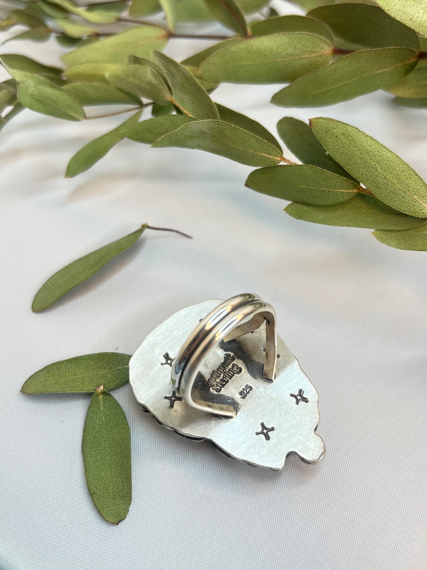 Large Labradorite & Onyx Chain Ring | Size 11