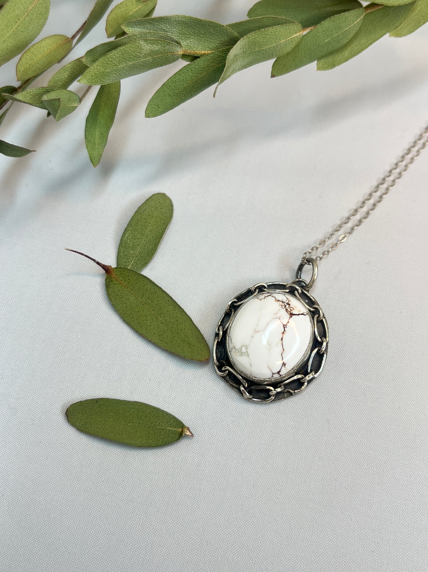 Chunky Wild Horse Chain Pendant